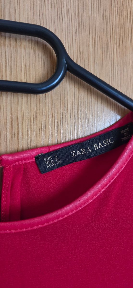 Blusa roja Zara talla S