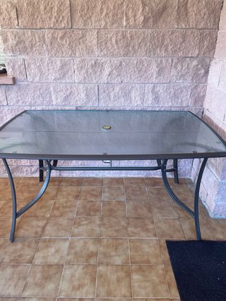 Mesa jardín cristal - metal negra