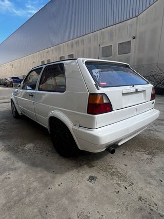 Volkswagen Golf 2 de carreras