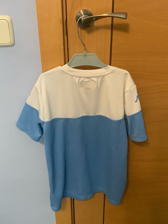 Camiseta Kappa niño celeste-blanca