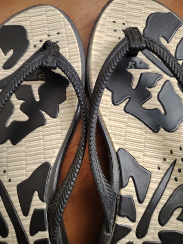 Chanclas Grendha beige-negro