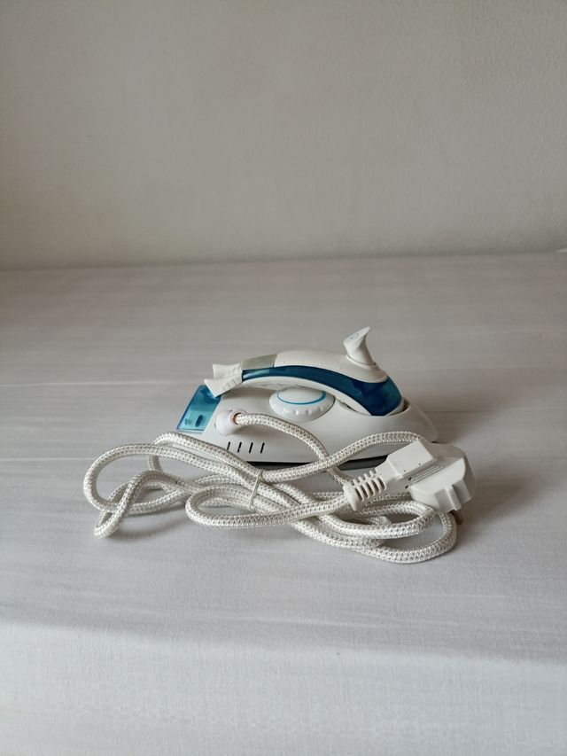 Plancha viaje Tulus-100 - 700W