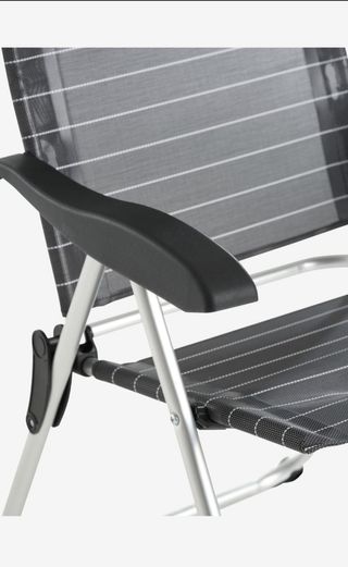 Se venden 2 sillas de  camping plegables negras