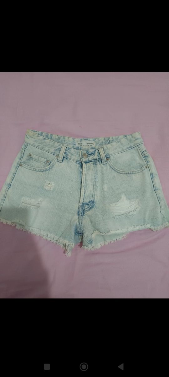 Shorts Stradivarius azules desgastados