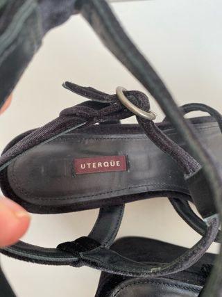 Sandálias Uterqüe pretas - Salto plataforma