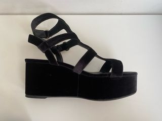 Sandálias Uterqüe pretas - Salto plataforma