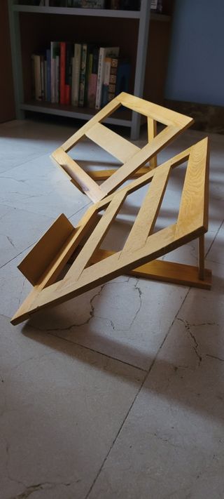 Atril de madera para libros,partituras, documentos