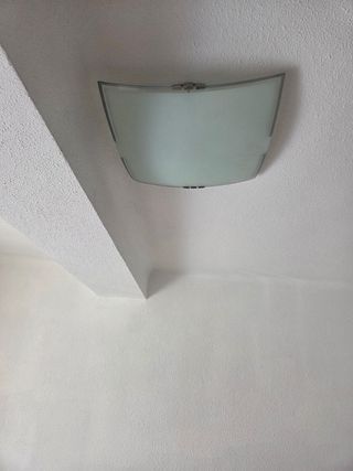 2 Plafones techo grandes
 y una Lámpara techo
