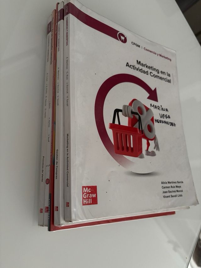 Pack 5 libros FP grado medio comercio y marketing
