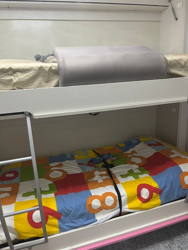 Litera abatible juvenil blanca y rosa