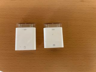 2 Adaptadores Apple.