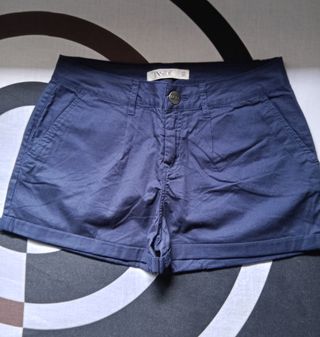 Lote ropa mujer: shorts y camisetas (T36-38)