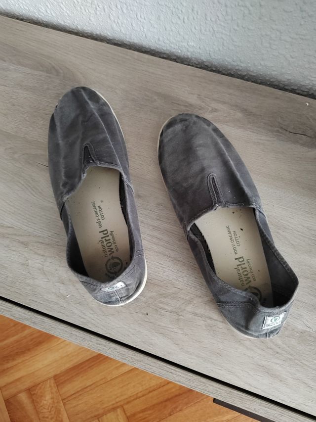 Zapatillas Natural World grises 43(talla cómo 44)