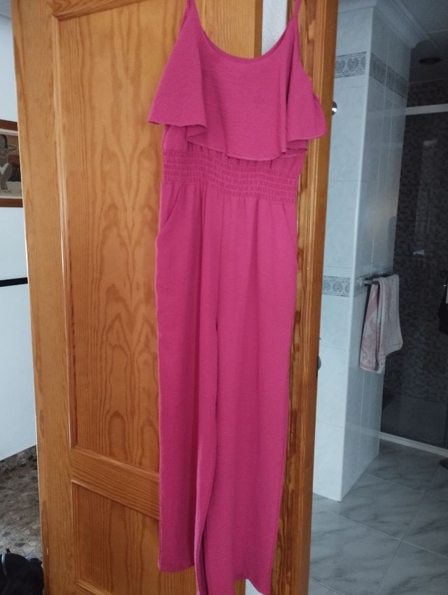 Mono largo rosa - volante y cintura fruncida