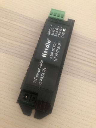 Altavoces marinos Herdio impermeables