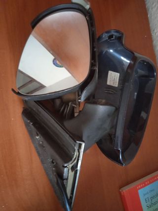 Retrovisor VW Passat derecho