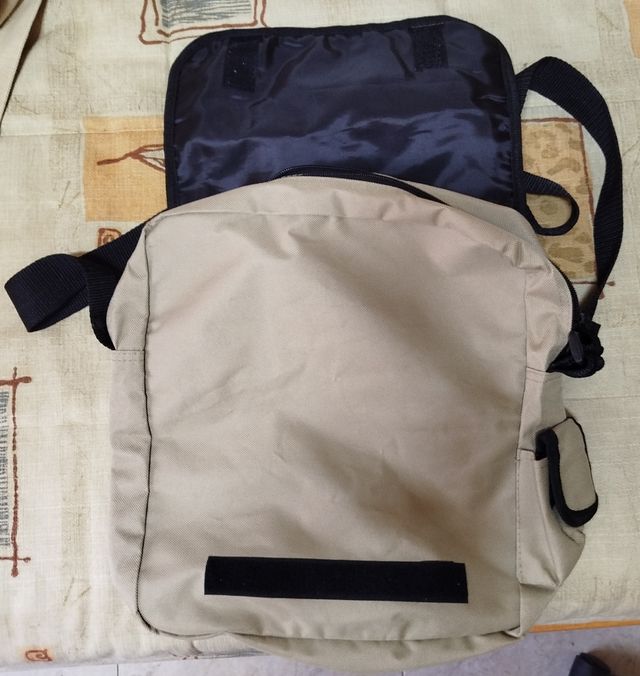 Mochila bandolera beige