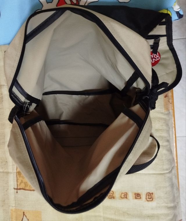 Mochila bandolera beige