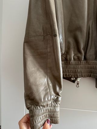 Cazadora Massimo Dutti cuero marrón