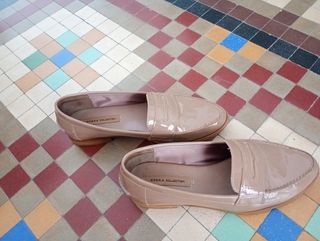 Mocasines Sfera beige 39 charol