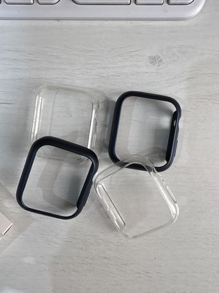 4 protectores Ringke Apple Watch 44mm.