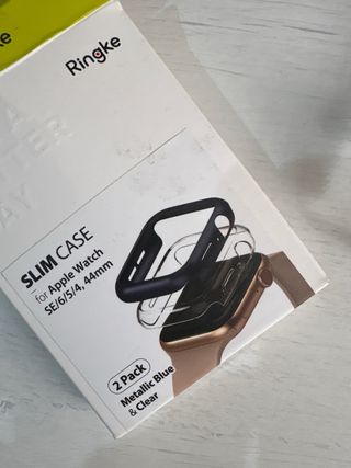 4 protectores Ringke Apple Watch 44mm.