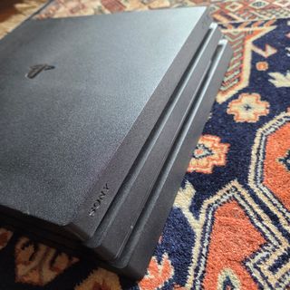 PS4 Pro 1TB CUH-7216B + Mando Original + Cascos