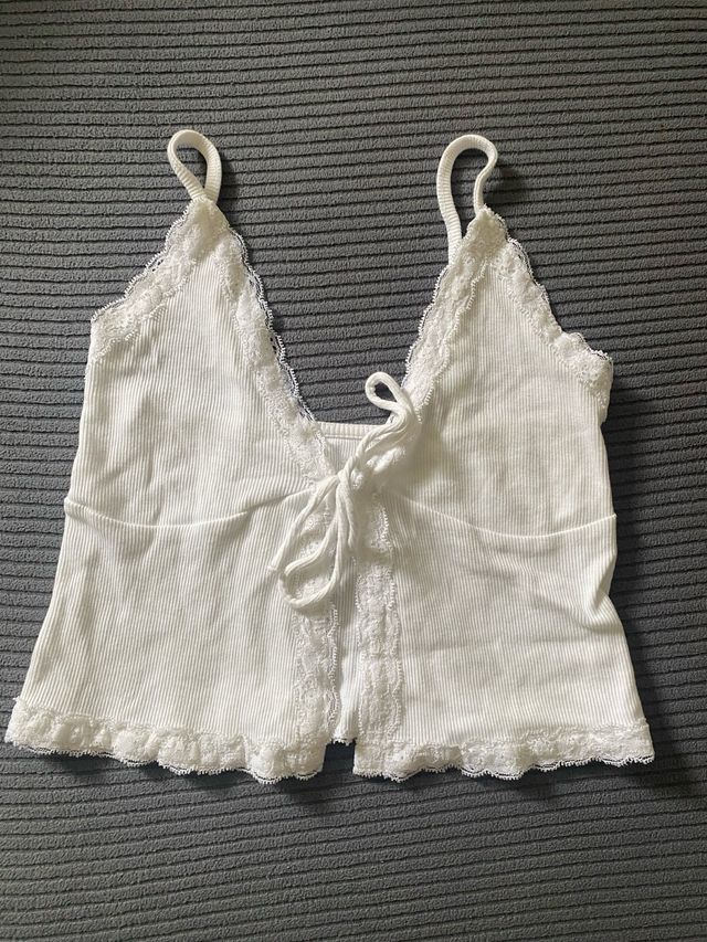 Top blanco Pull&Bear - Tirantes encaje