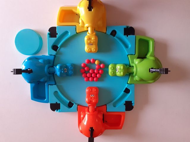Tragabolas Hippo Juego de Mesa