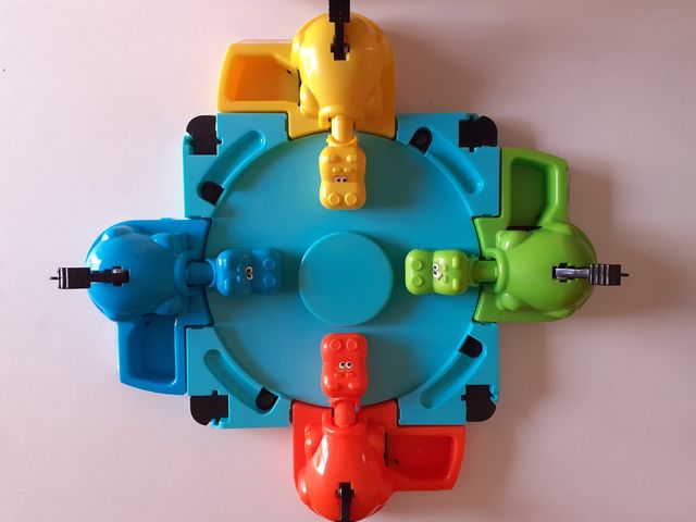 Tragabolas Hippo Juego de Mesa