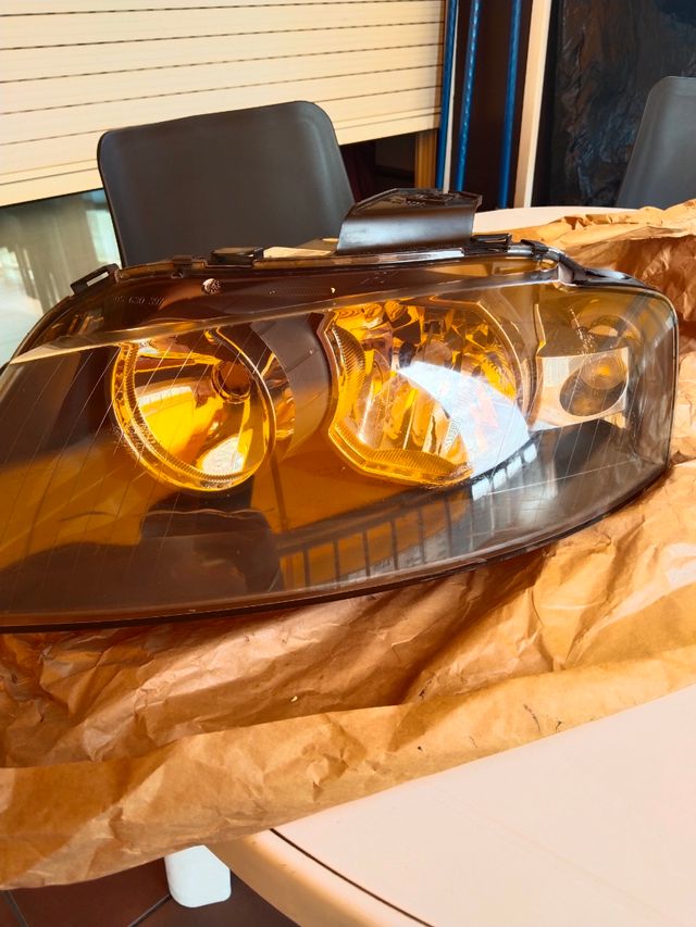 Faro Audi A3 8P - Izquierdo
