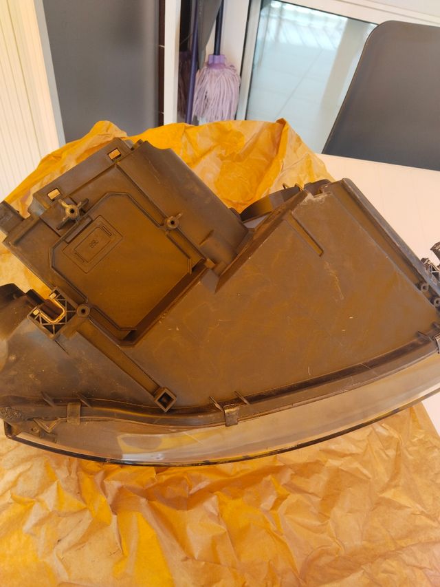 Faro Audi A3 8P - Izquierdo