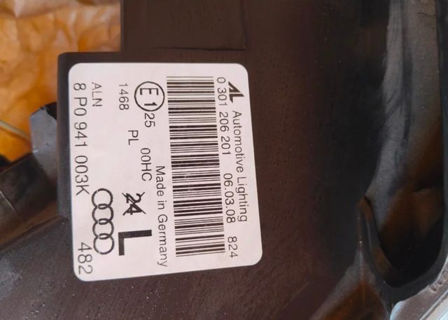 Faro Audi A3 8P - Izquierdo