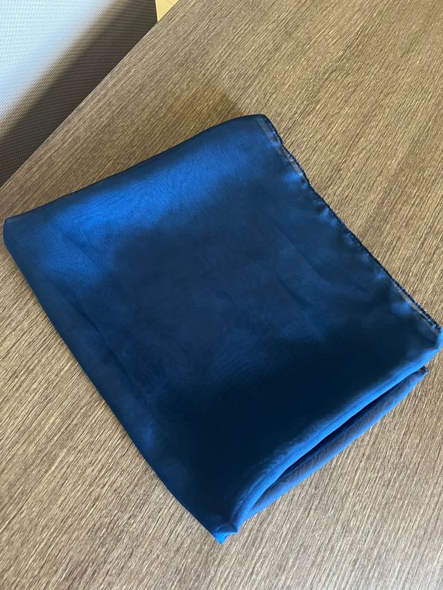 Abito cerimonia blu sartoriale con stola