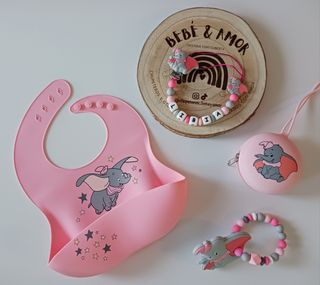 Babero  + accesorios (chupetero...) precio unidad