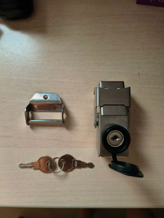 Cerradura baúl moto - Acero inoxidable