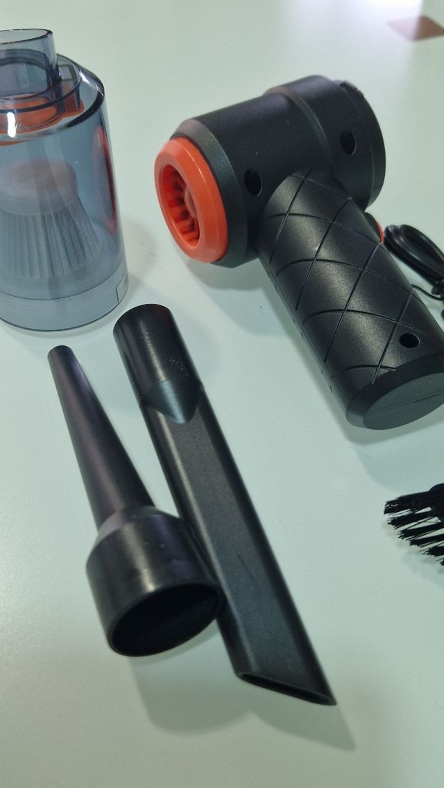 Mini Aspiradora 2 en 1 Portátil