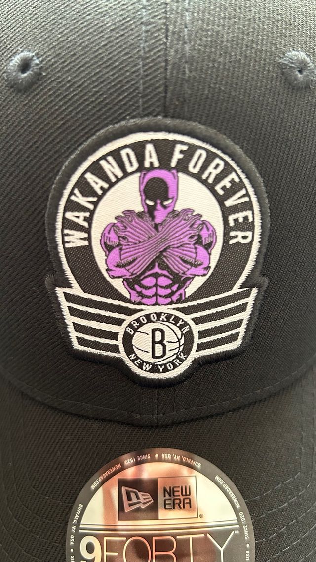 Berretto New Era Wakanda Forever X Brooklyn New York