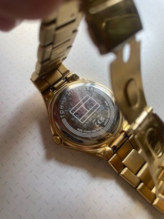 Reloj Tommy Hilfiger dorado