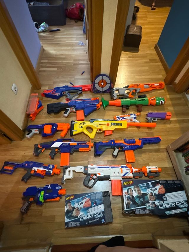 Nerf: 15 pistolas + Laser Ops Pro