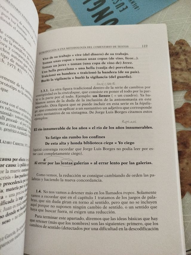 Análisis métrico y comentario estilístico de te...