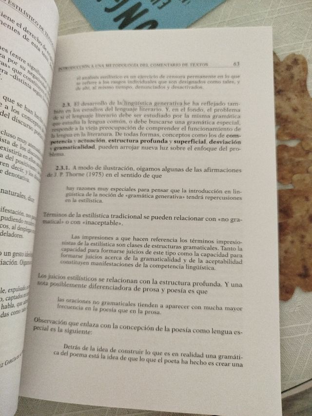 Análisis métrico y comentario estilístico de te...