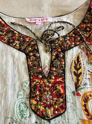 Blusa boho chic blanco-negro