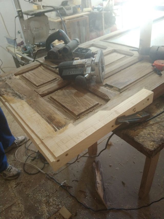 Hola restauramos todo tipo de puertas ventanas