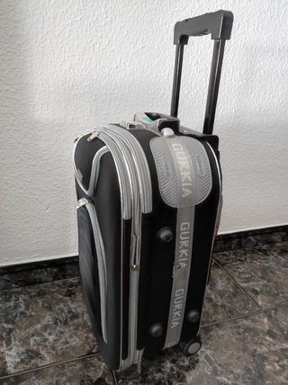Maleta cabina Troller negra