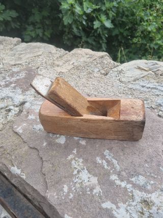 Cepillo carpintero antiguo