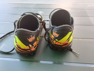 Chuteiras Adidas - Nº 28