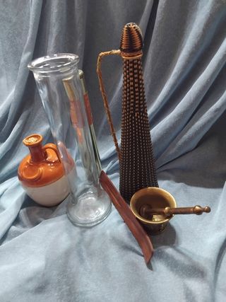 Almirez, jarra y botella vintage