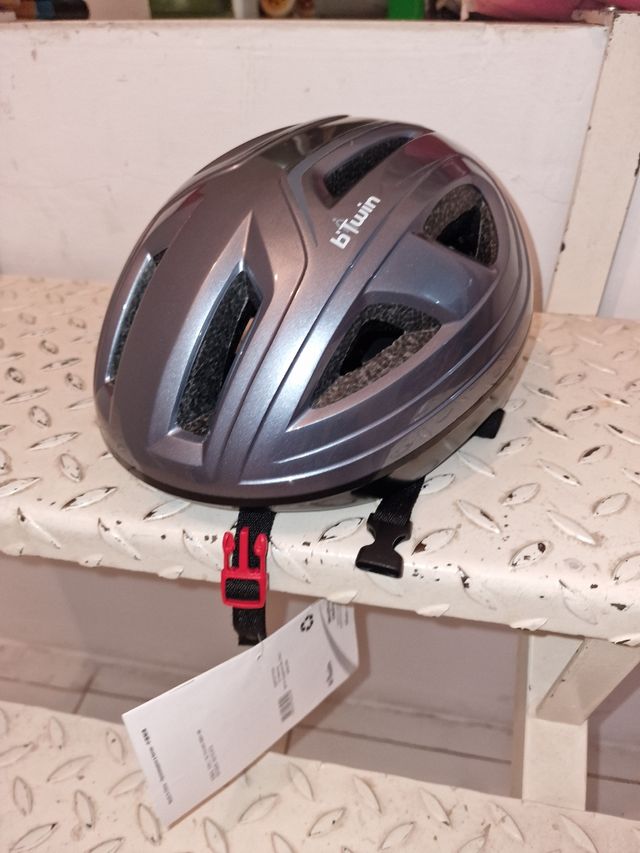 Casco bici BTWIN L, nuevo.