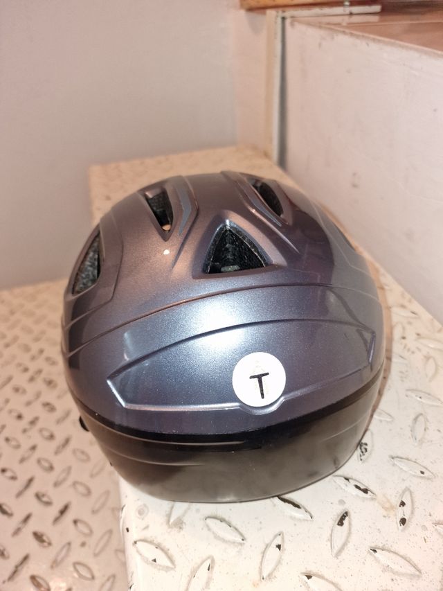 Casco bici BTWIN L, nuevo.